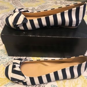Striped ballet flats
